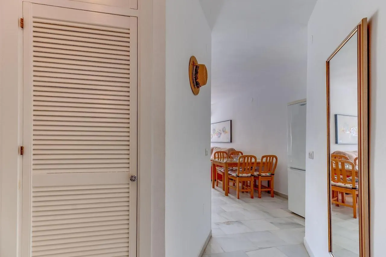 Homeforguest Bright Studio In La Carihuela Near The Beach Torremolinos Apartment