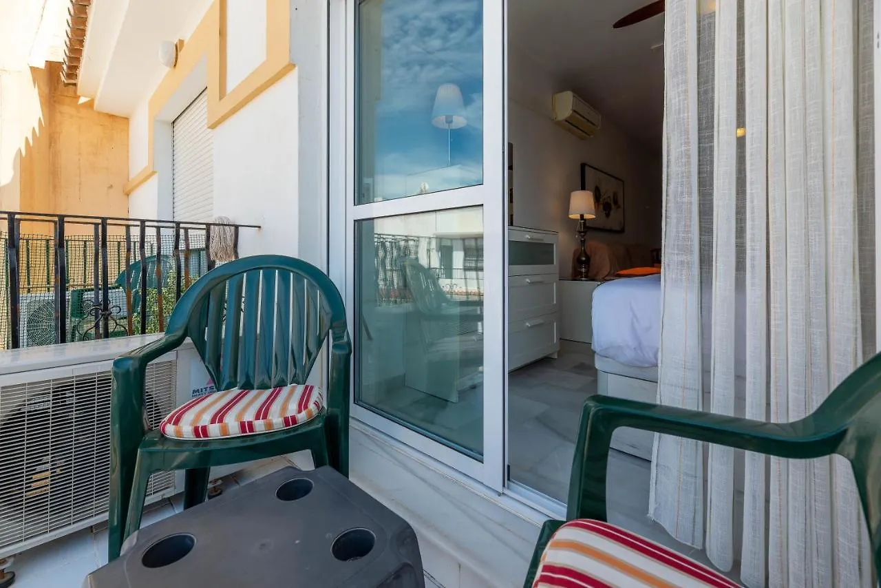 Homeforguest Bright Studio In La Carihuela Near The Beach Torremolinos Spanien